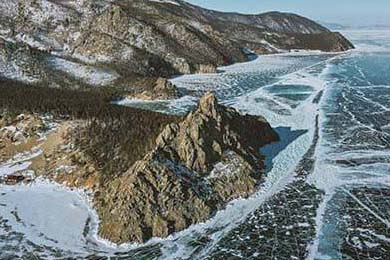 冲上热搜辟谣私生子不足1天何猷君更多黑料就被扒出